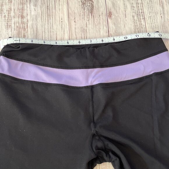 Lululemon Women's Black Hi Waisted Cropped Leggings No Tags. See Dimensions - Picture 7 of 8